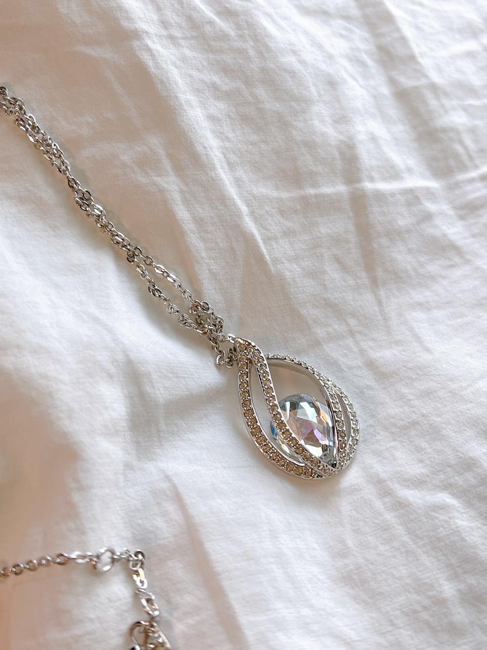 스와로브스키 크리스탈 목걸이