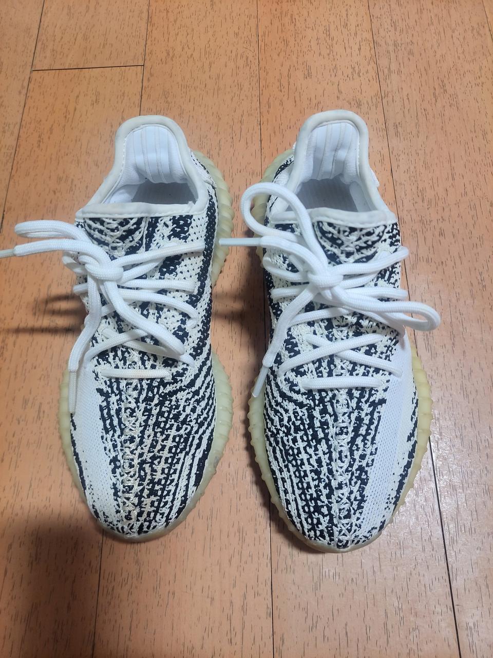 아디다스 이지부스트350v2지브라 220