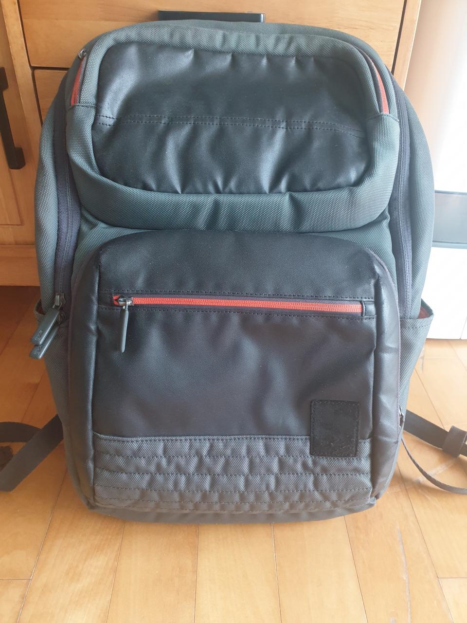 exr 백팩 판매합니다.