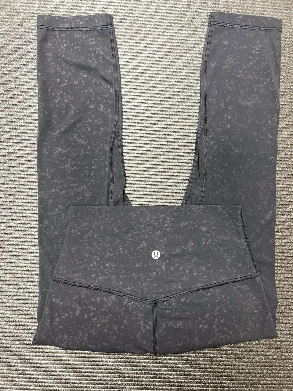 룰루레몬 얼라인 하이 라이즈 크롭 21“(사이즈 4)