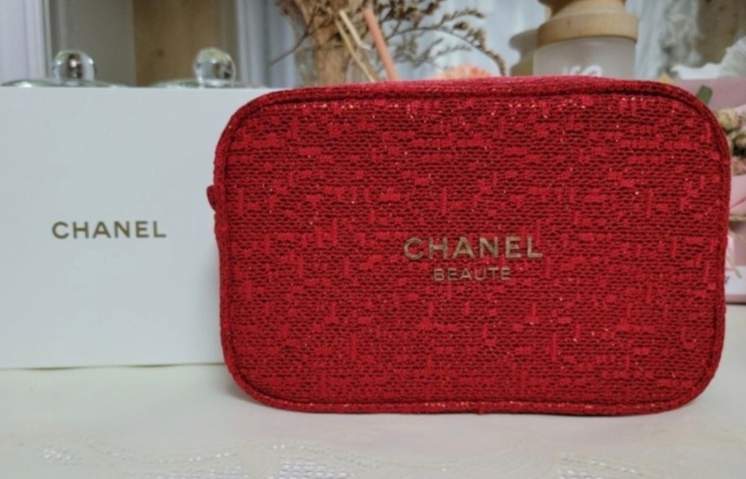 샤넬 반짝이 레드 뷰티 파우치-박스랑 종이가방 포함