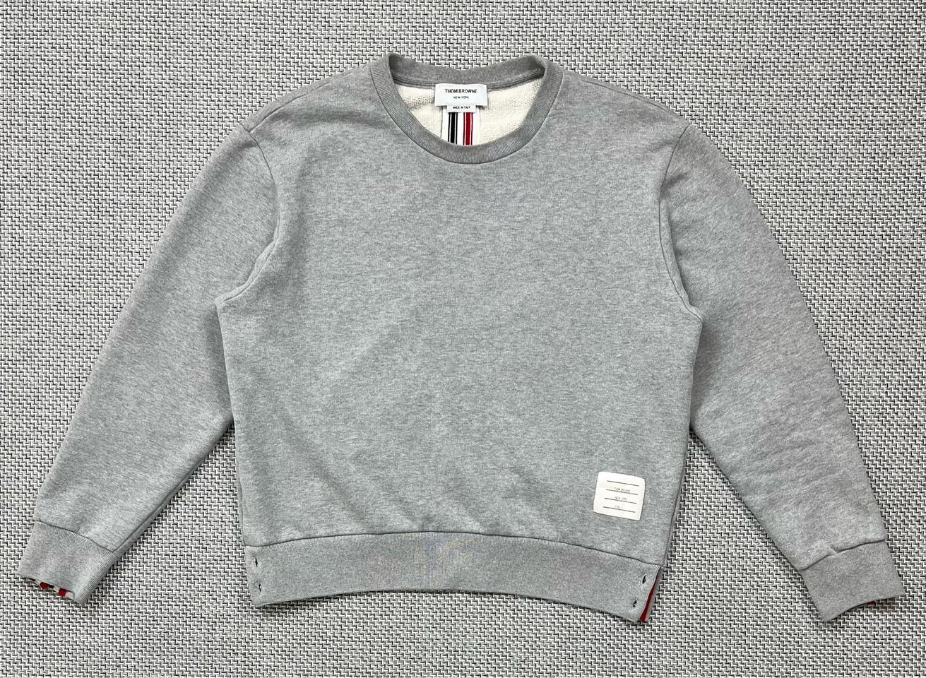 톰브라운 백삼선 맨투맨