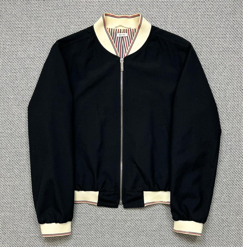 톰브라운 백삼선 자켓