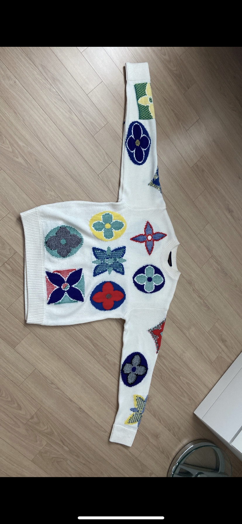 루이비통 모노그램 니트 M