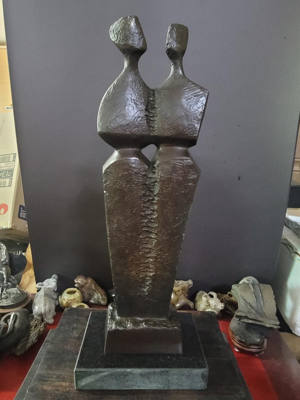 동브론즈 조각 작품