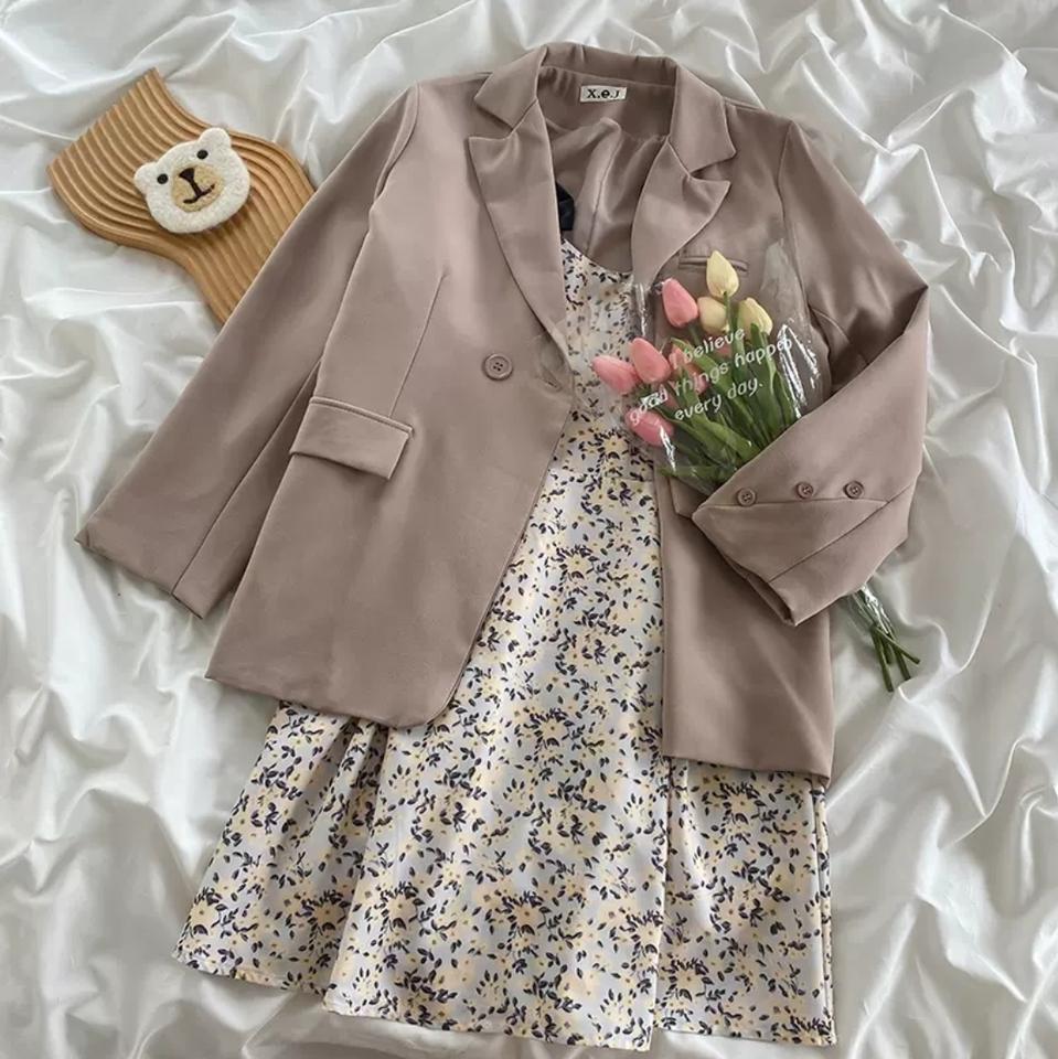 이너 코디 새틴 잔꽃 미니 슬립 원피스 봄데이트룩