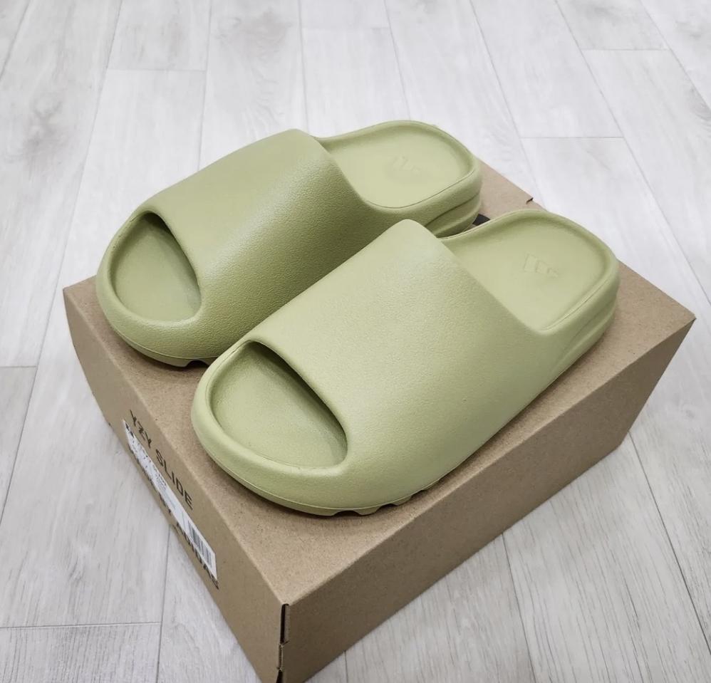 아디다스 이지슬라이드 레진