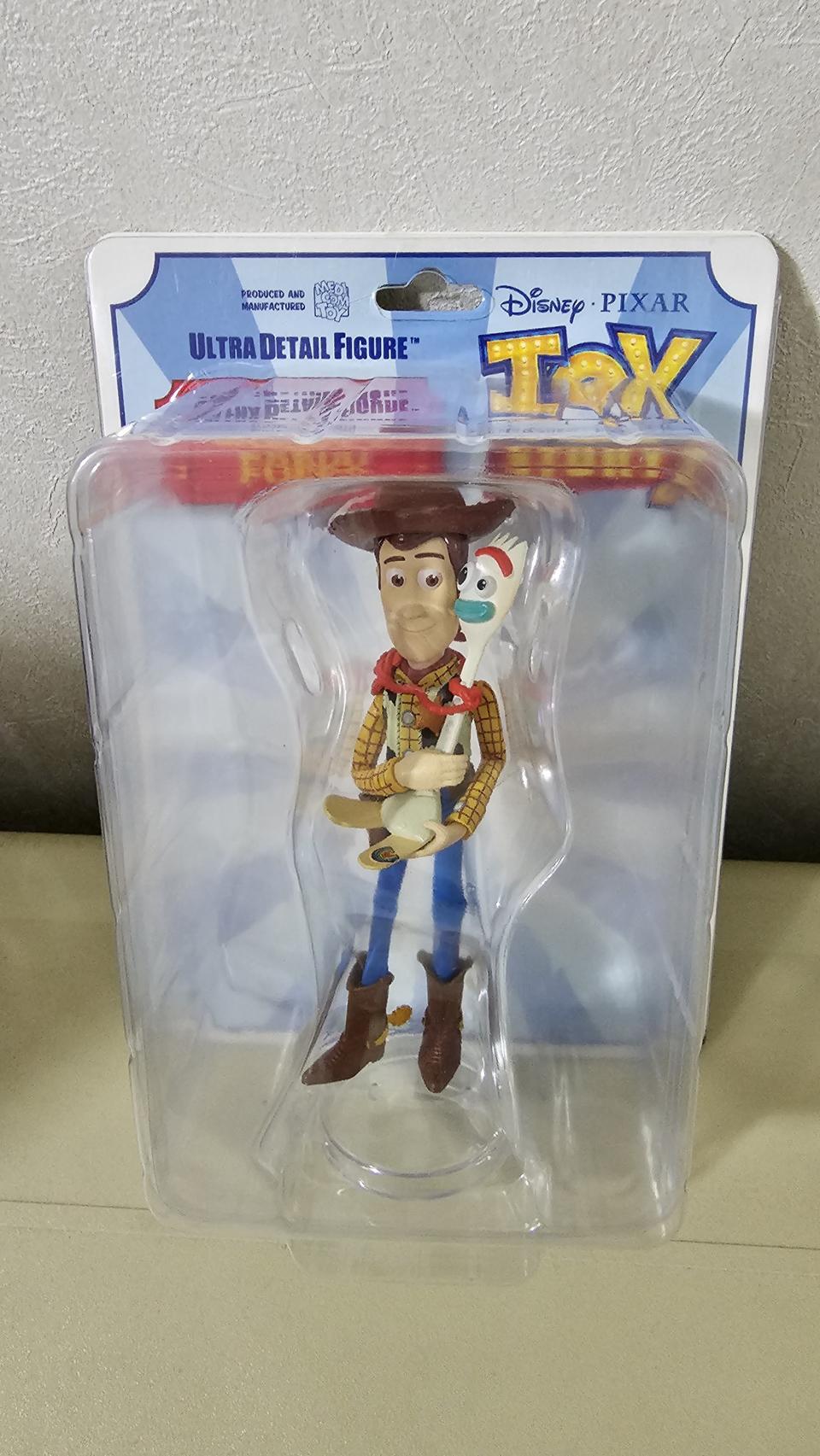 디즈니 토이스토리4 우디포키 피규어