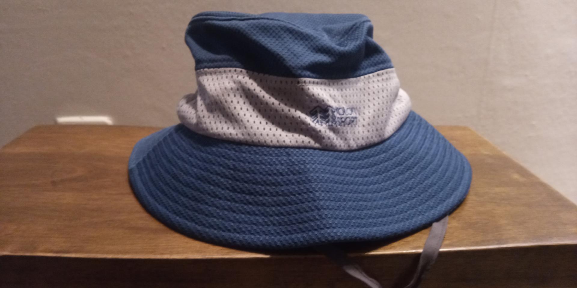 코오롱스포츠 메쉬 모자 팝니다