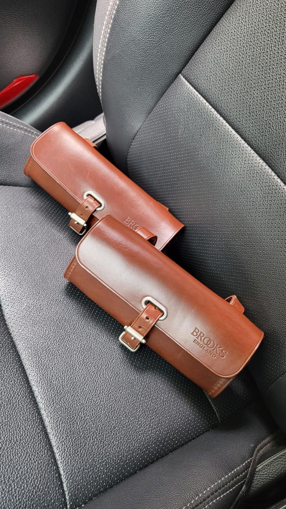 브룩스 툴백 안장가방