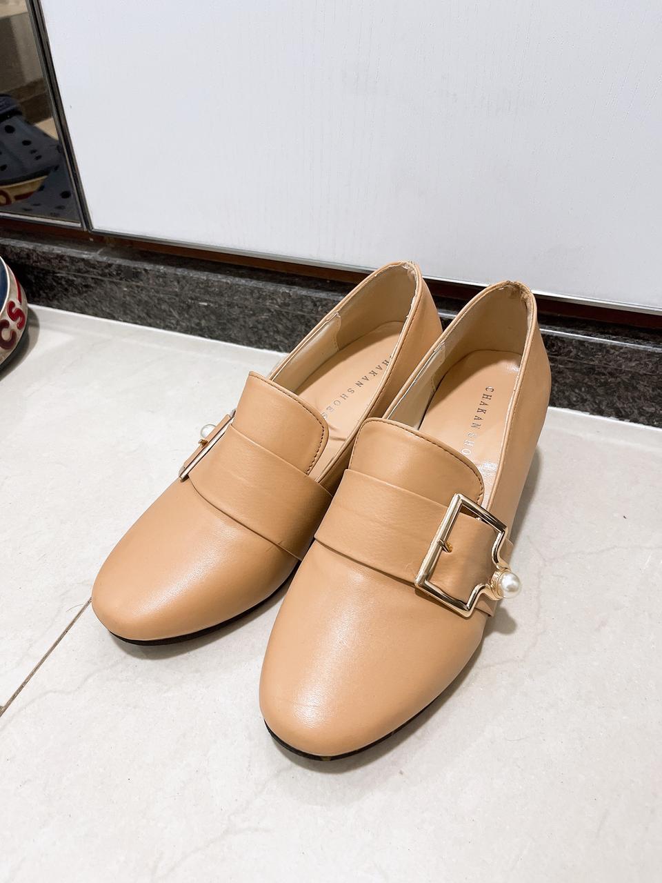 진주 버클 로퍼힐 베이지 구두 진주구두