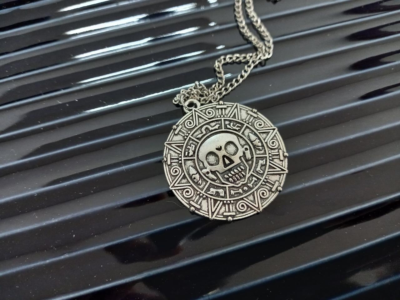 플랙스 스컬 체인 목걸이