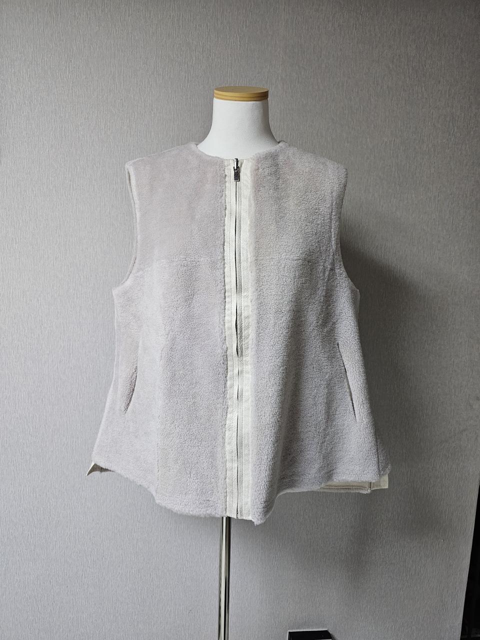 에셀리아 리버시블 조끼 (양모100%)
