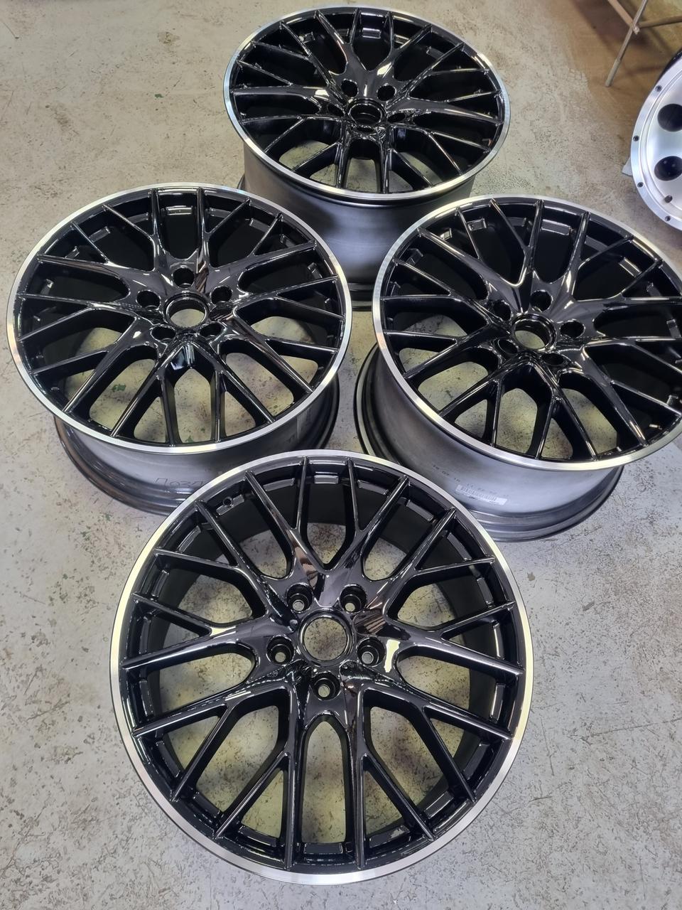 포르쉐.파나메라신형.21인치.정품.블랙도장.컷팅훨.