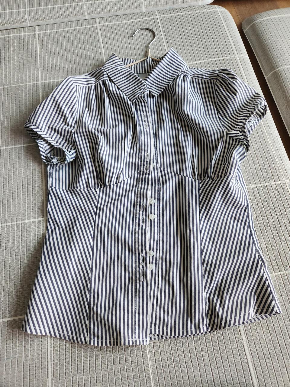 스트라이프 반팔셔츠 s사이즈