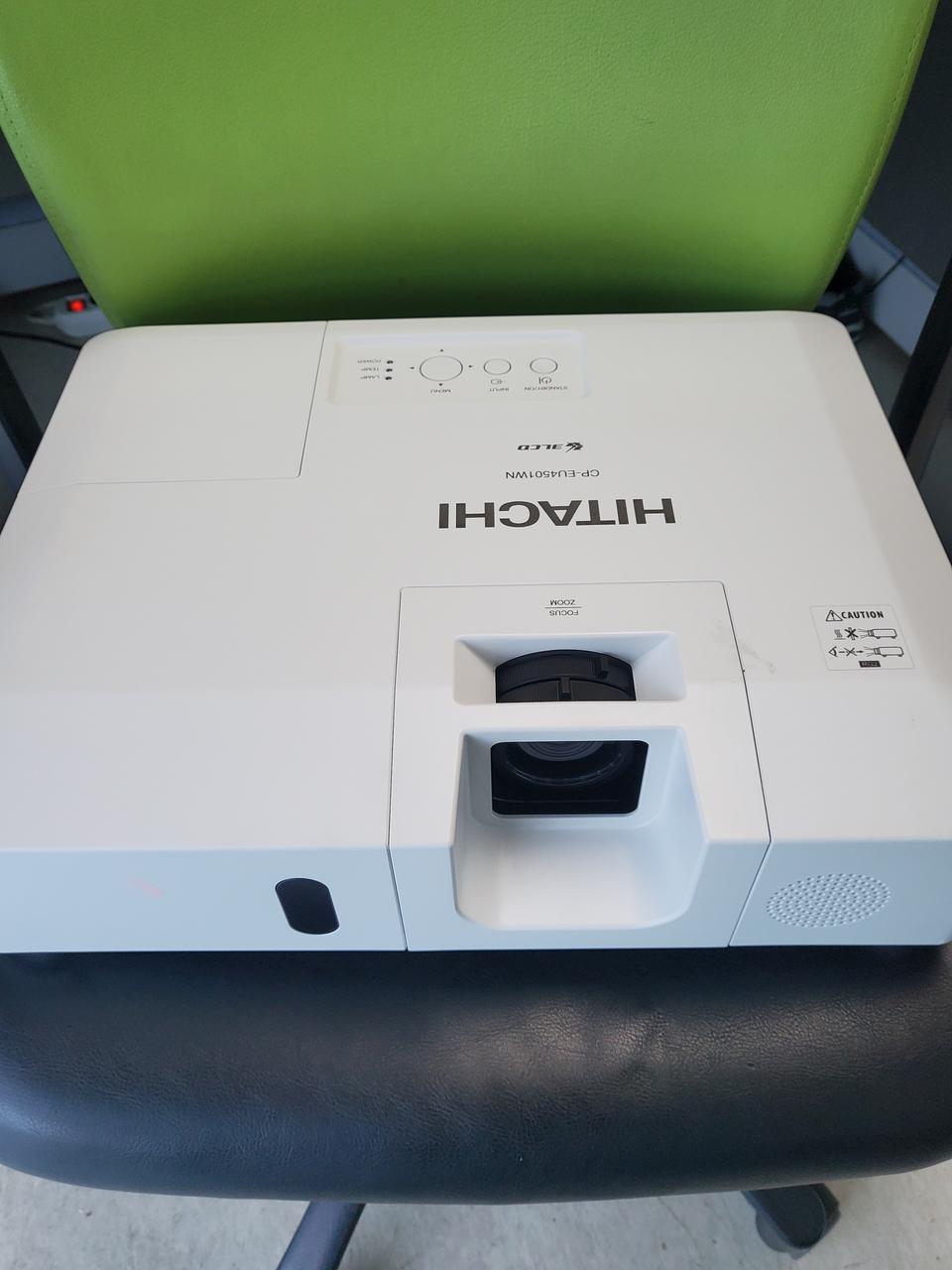 중고빔프로젝터 4500안시 히다치 프로젝터