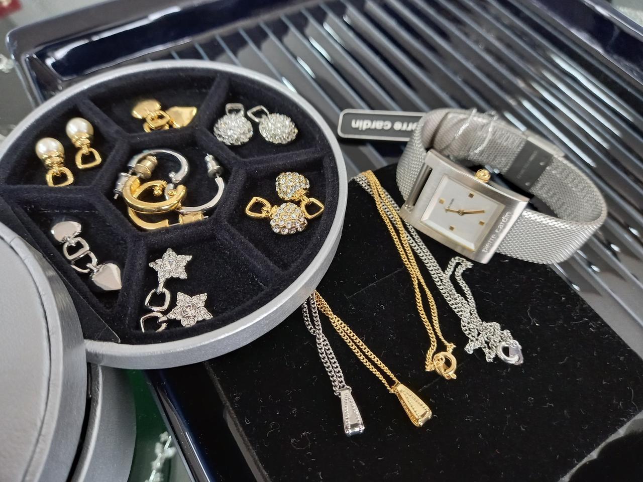 피에르가르뎅  여성시계쥬얼리 풀셋