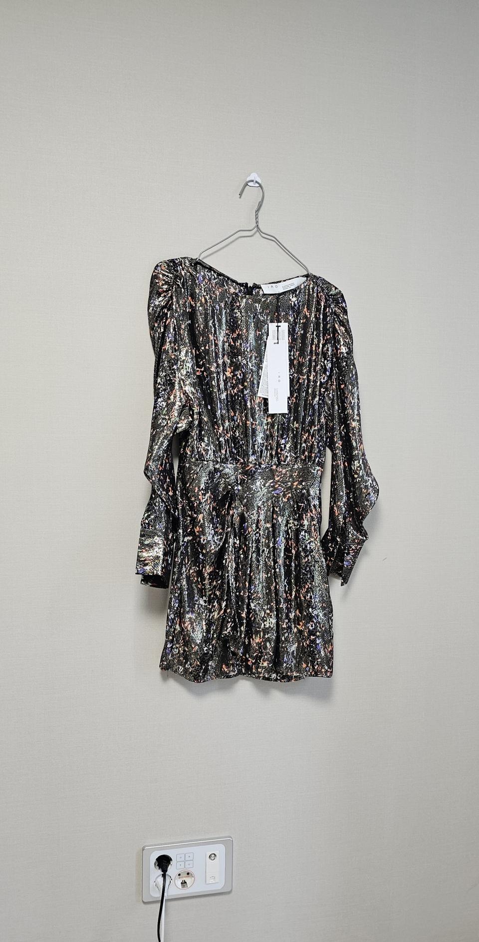 <이로> 메탈릭 원피스