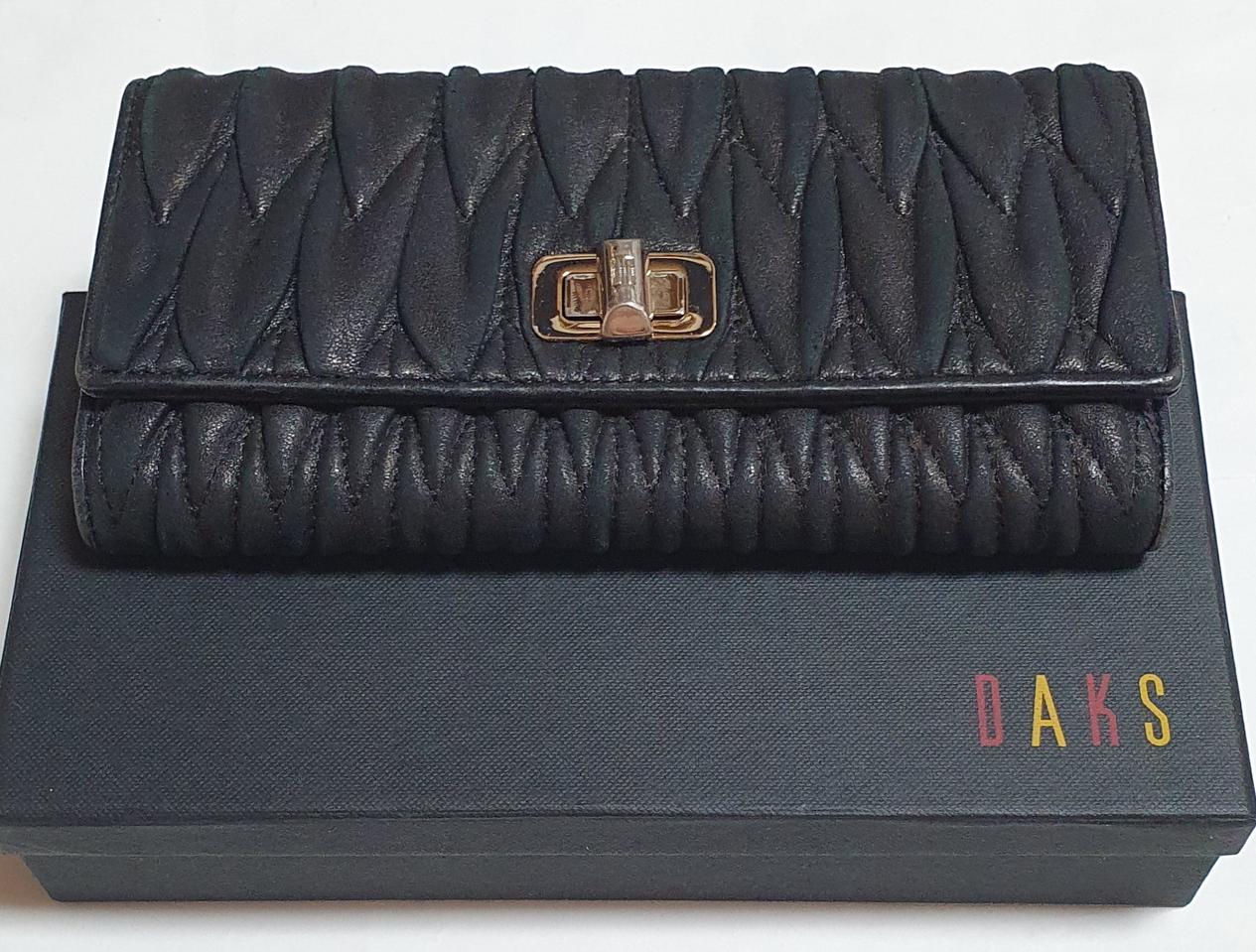 DAKS 가죽 여성 3단 장지갑
