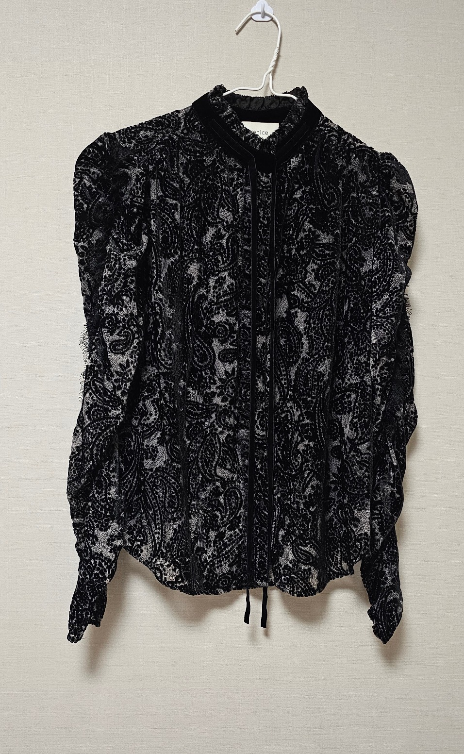 <베르니스>아이디룩 블라우스