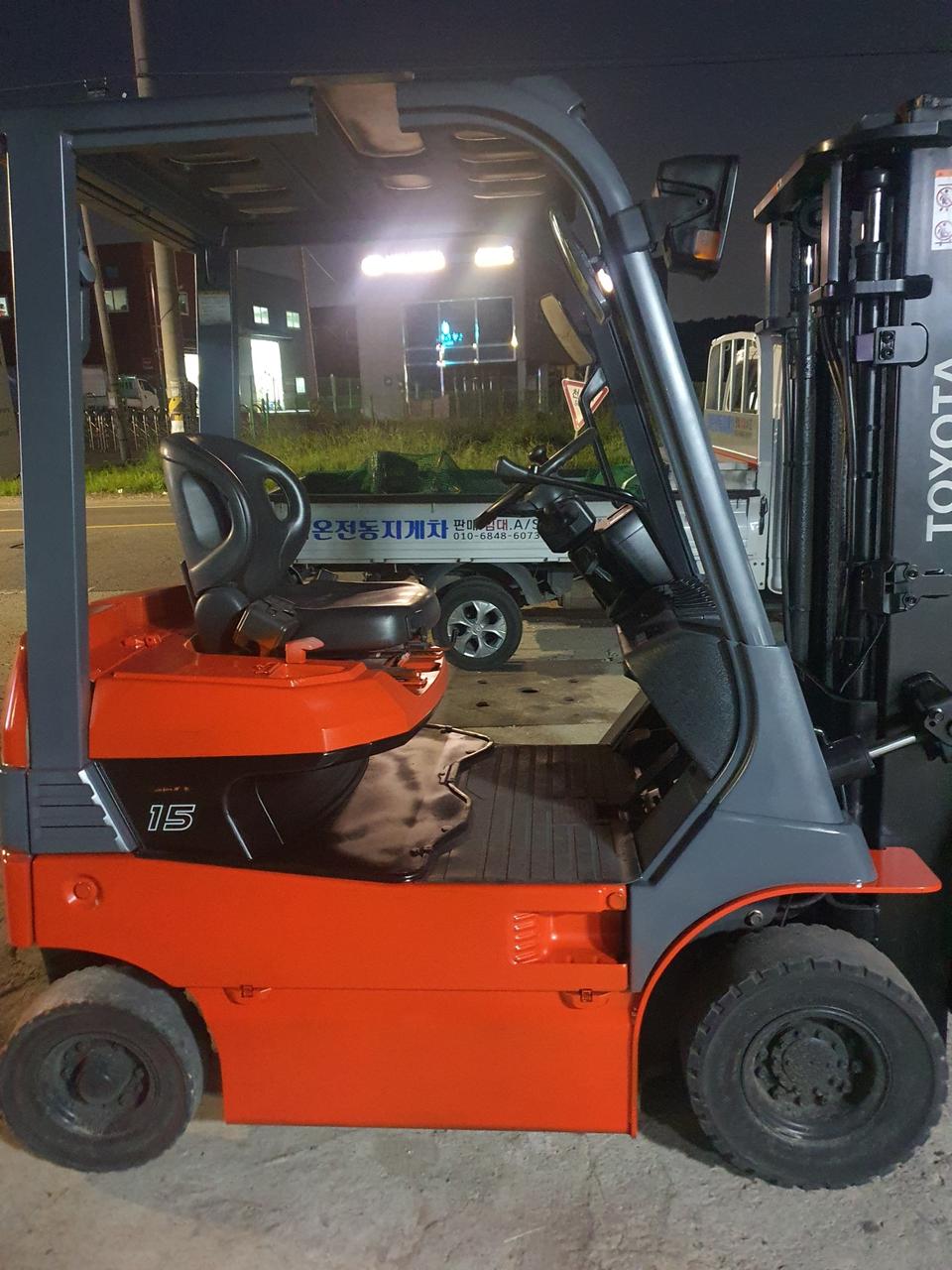 도요타 1.5톤 3M 자동발 전동지게차