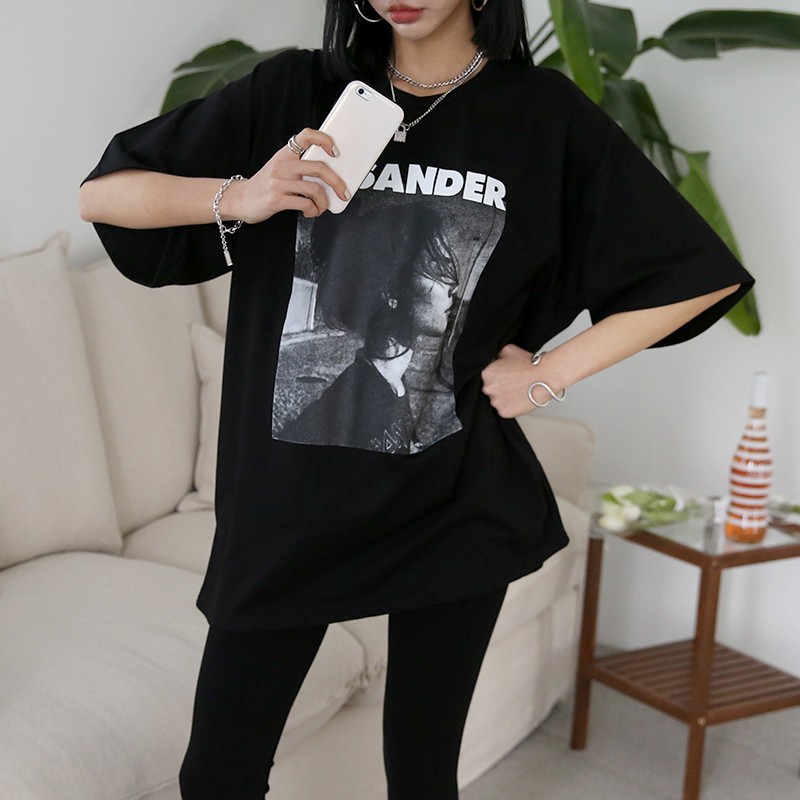 샌더흑백여전사 티셔츠