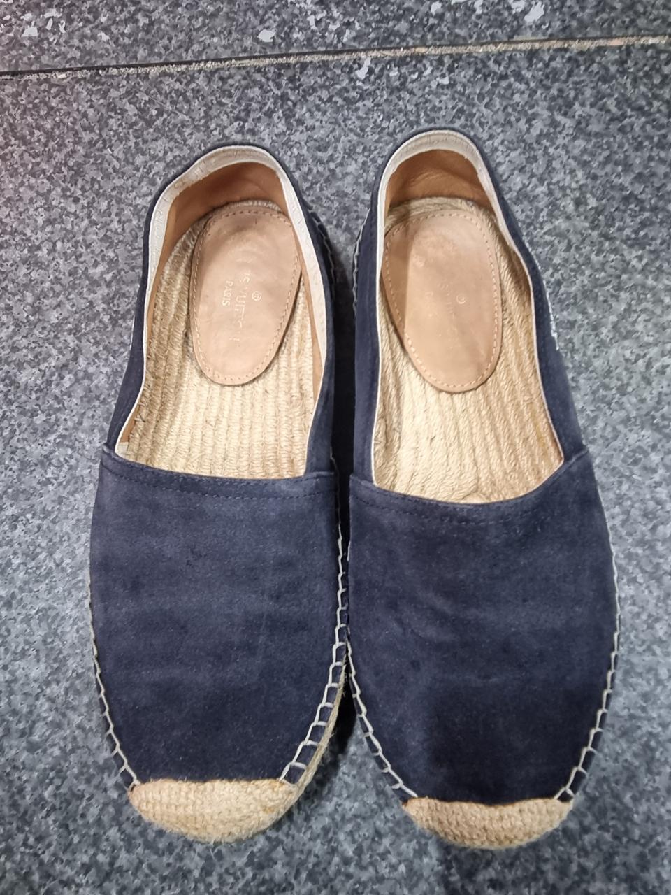 루이비통 남성 스웨이드 로퍼