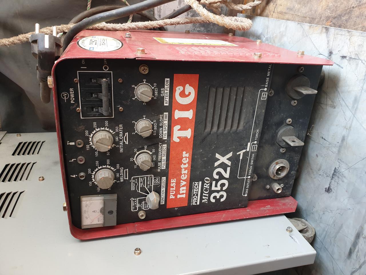 프로텍 알곤용접기 350A 38만원