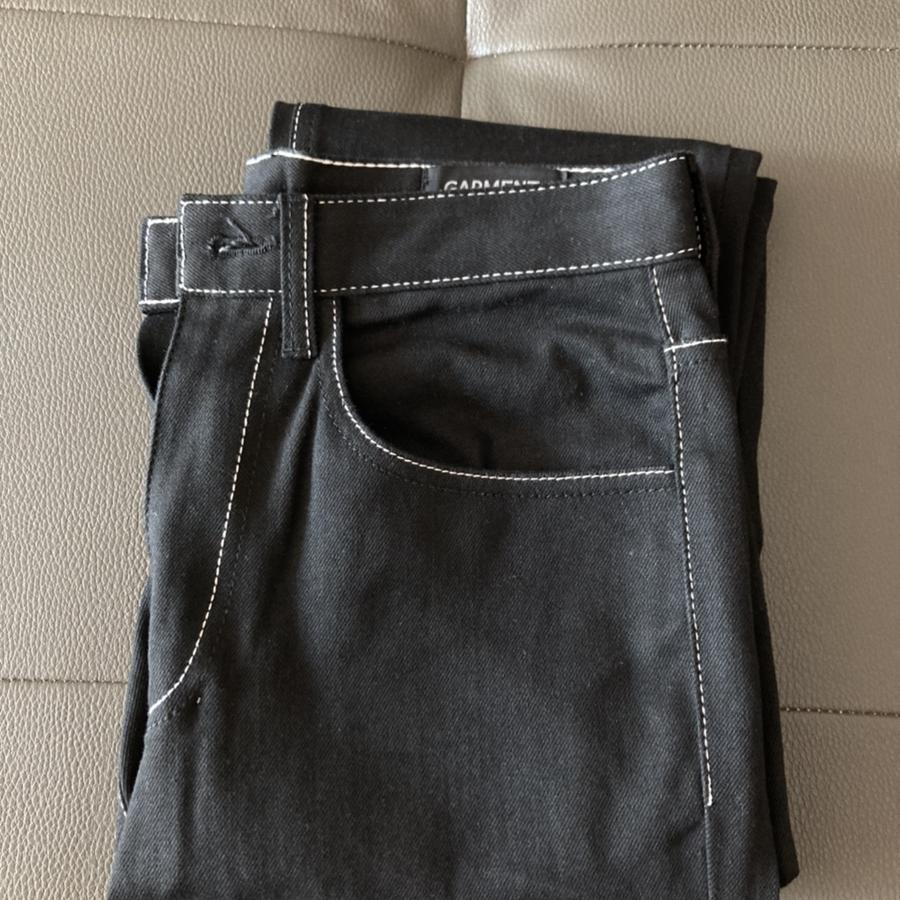 피스워커 가먼트레이블 스티치 블랙 크롭진 s