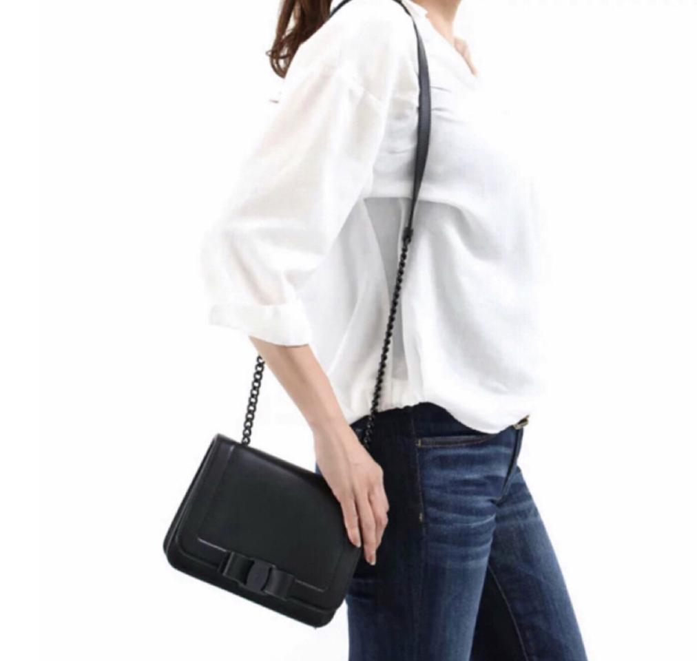 페라가모여성숄더백