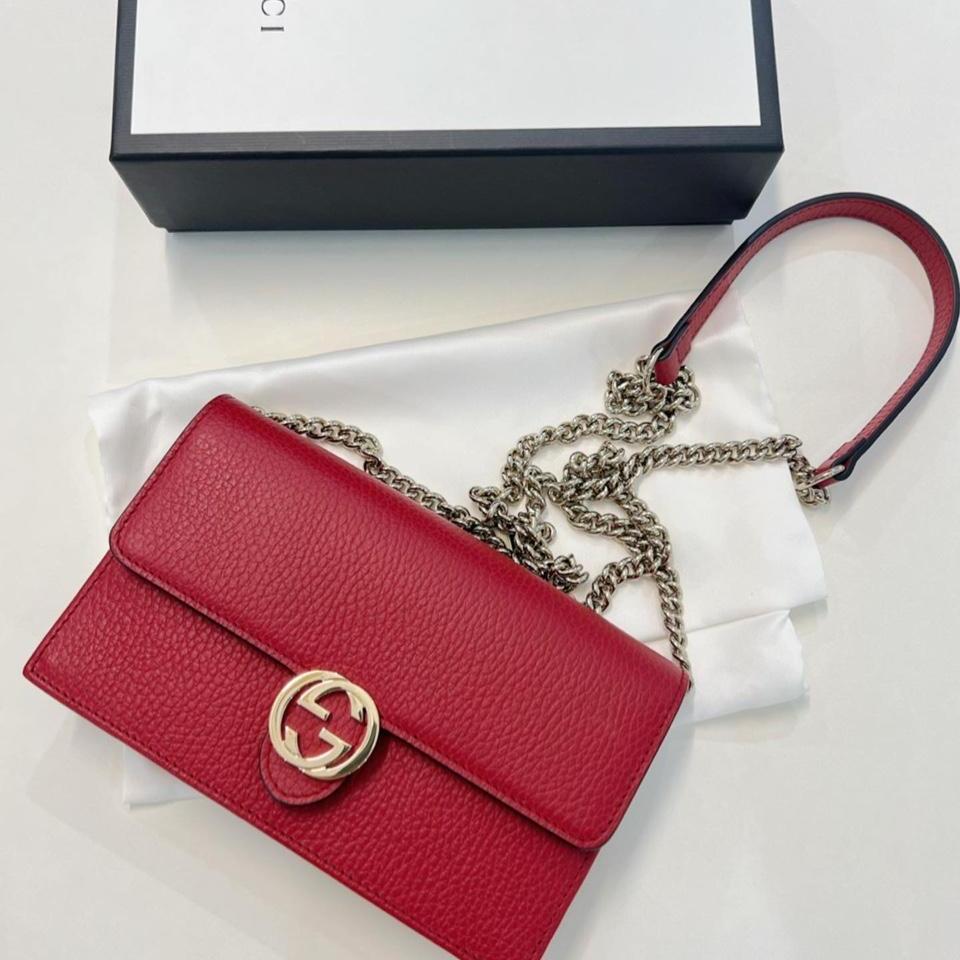 구찌 인터로킹 GG 미니 체인 월렛백 새상품