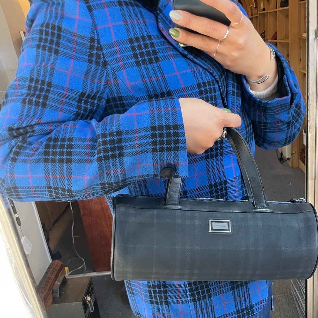 정품 버버리 노바체크 네이비 토트백