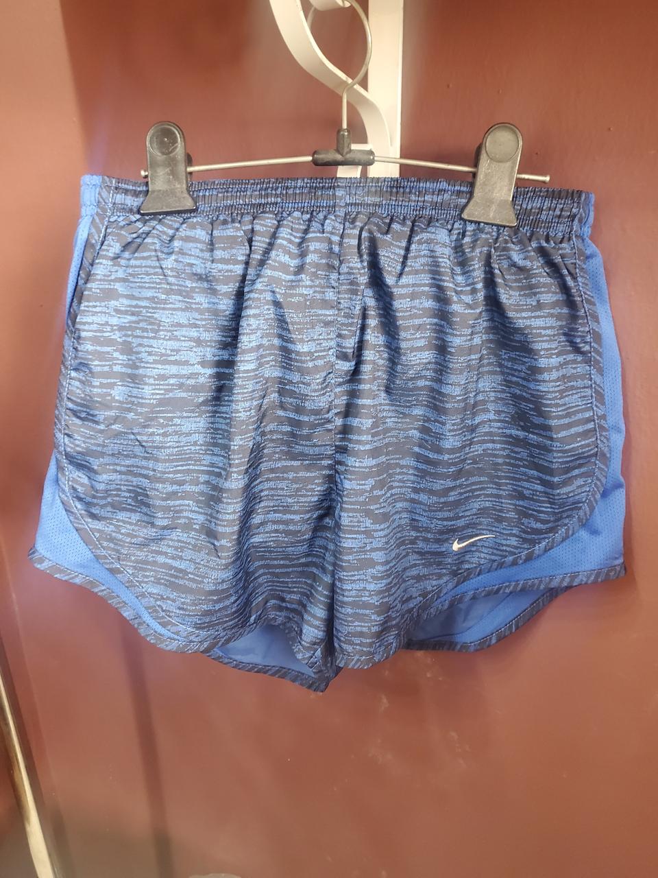 나이키 여성 스포츠 웨어 런닝 팬츠 반바지 운동 조깅 헬스 s 사이즈