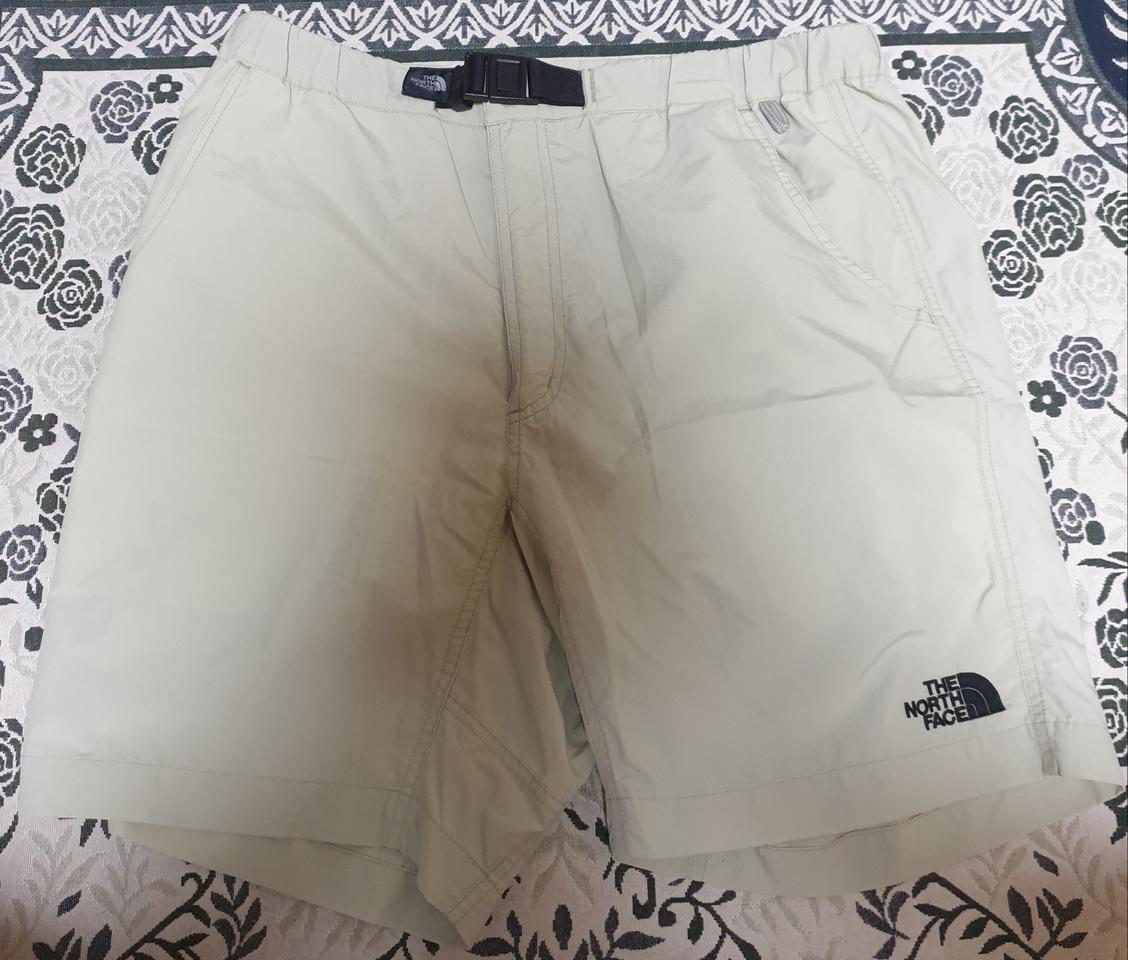 노스페이스 등산용 반바지 베이지