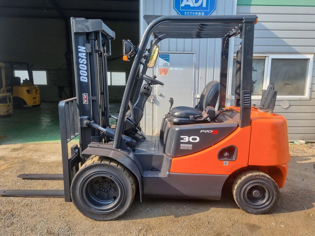 두산3톤디젤지게차팝니다