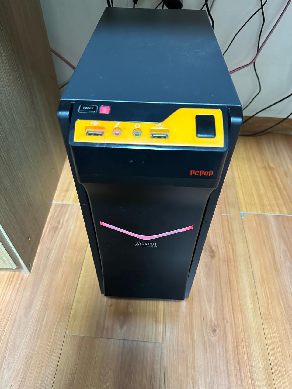 컴퓨터 팝니다.