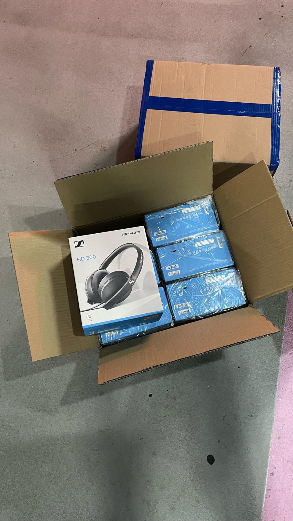 젠하이저 헤드폰 HD300 유선(3.5스테레오잭)