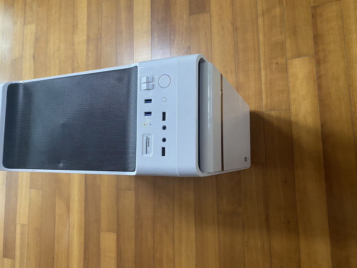 i7-3770 + b75m + xfx rx480 본체 팝니다.