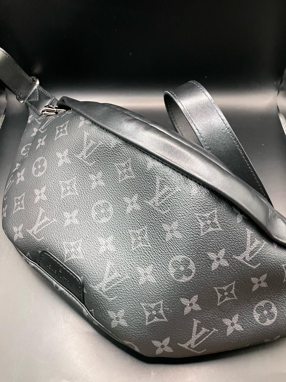 루이비통 디스커버리 이클립스 범백 힙색 슬링백