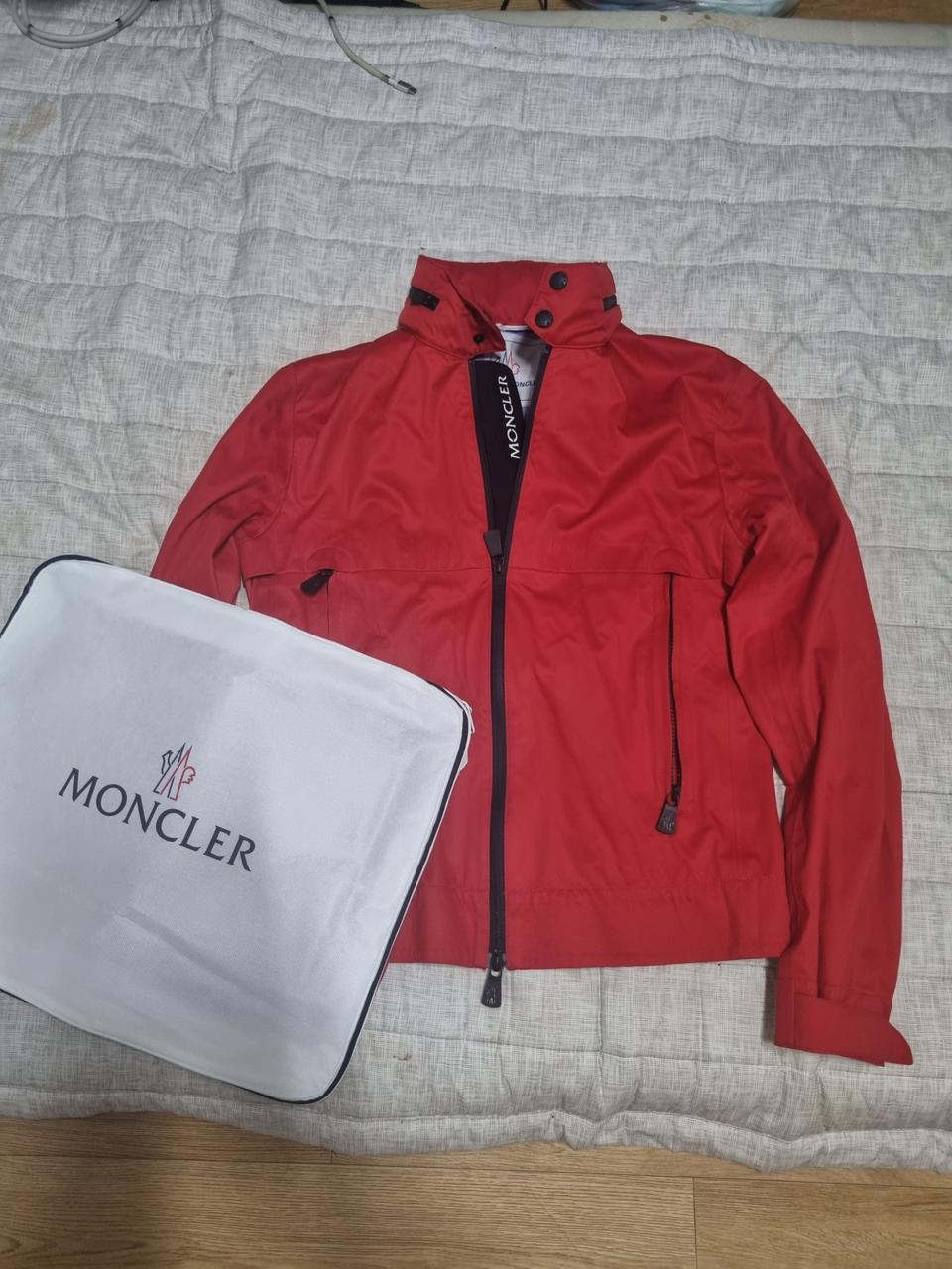 몽클레어 바람막이 (남녀공용,정품)