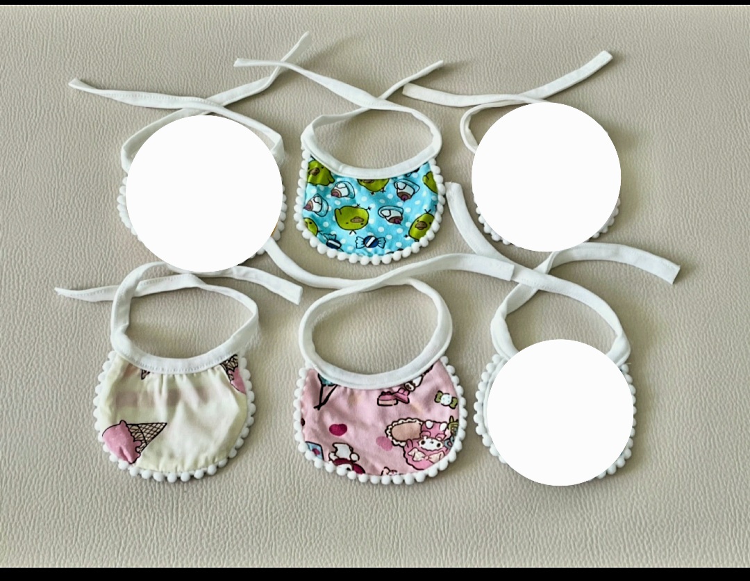 강아지 악세사리 턱받이 고양이 턱받이 강아지옷 케이프 팝니다.