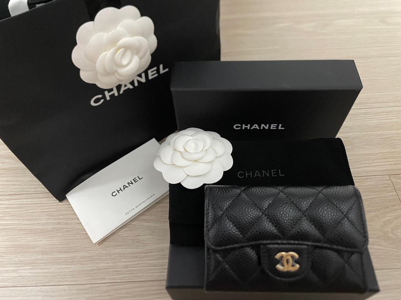 샤넬 클래식 카드지갑 금장(내장칩) / 클래식 똑딱이 / 클똑