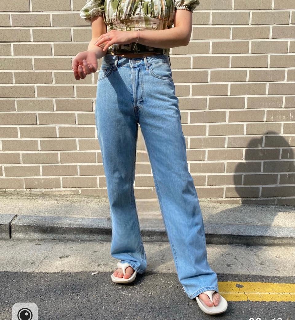 연청 일자 청바지-밑단 디테일 있어요