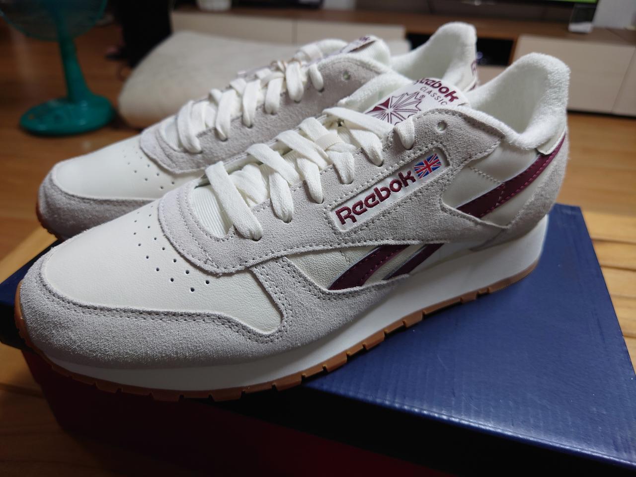 리복 클래식 레더 버건디 팝니다 새상품270