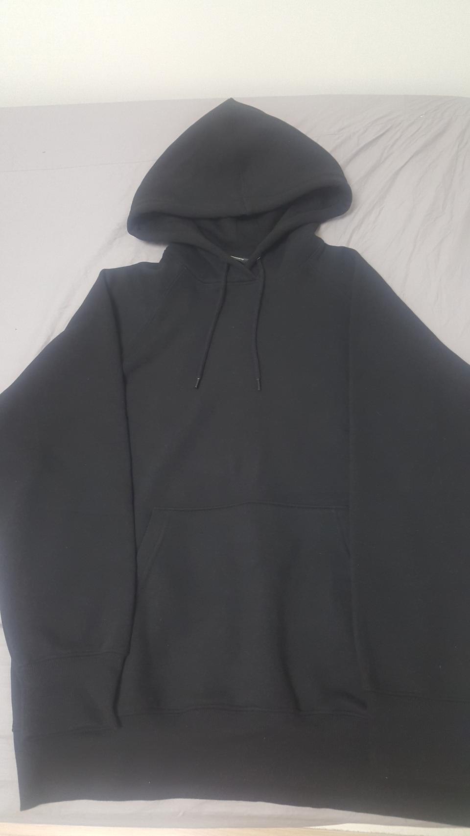 h&m 검정색 블랙 후드 티셔츠 M 미착용 새제품 실사이즈100