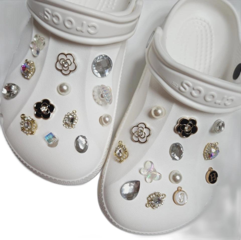 크록스 지비츠팔아요! (다양한 제품들많으니 구경오세효)