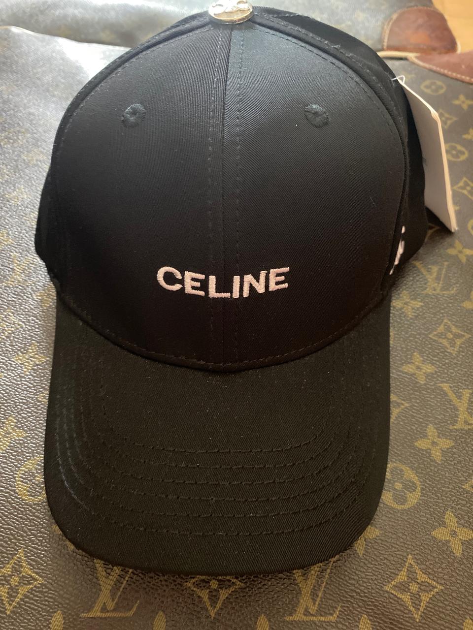 셀린느 모 자s t