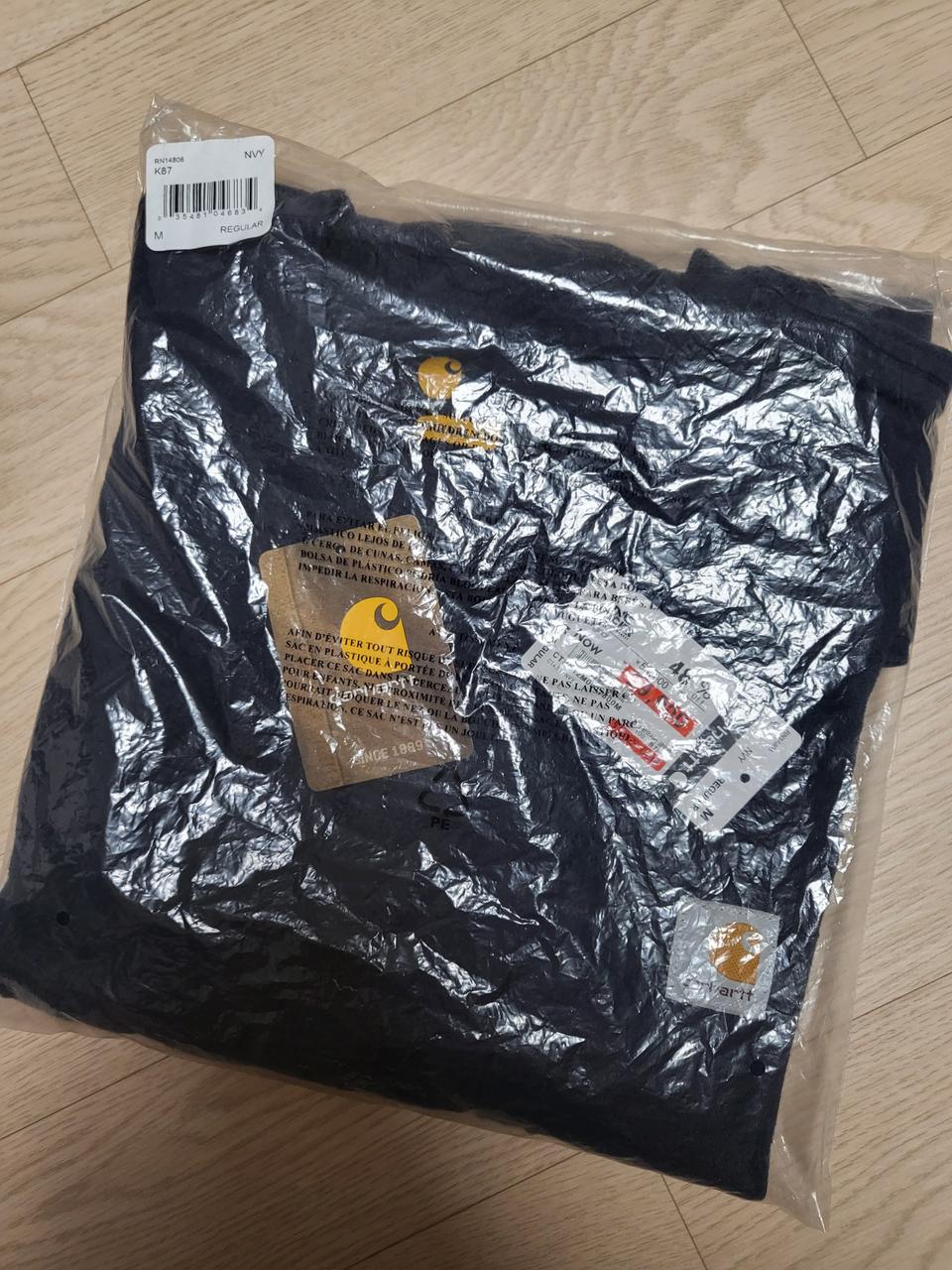 칼하트 반팔티 m