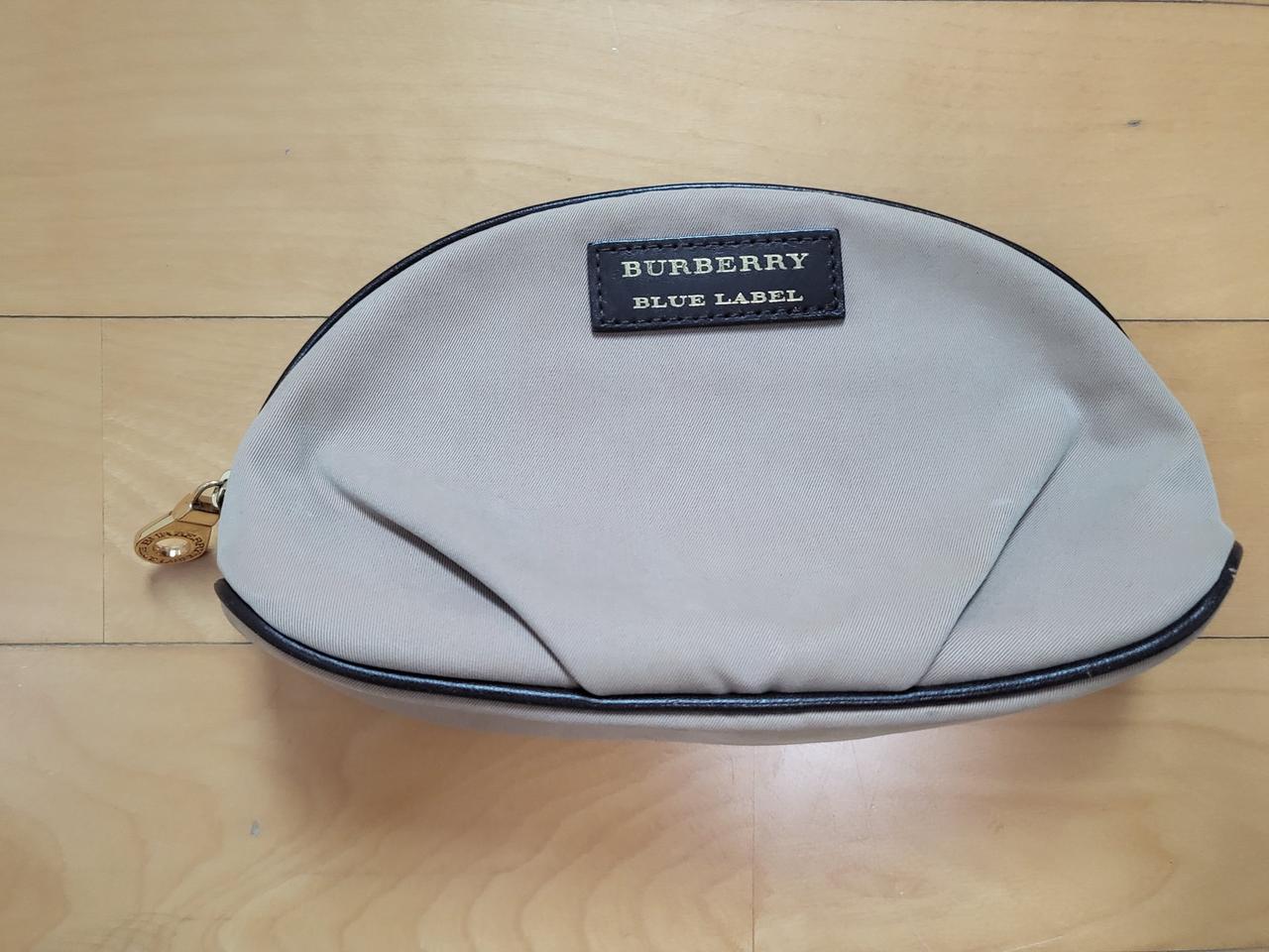 정품 버버리 블루라벨 파우치