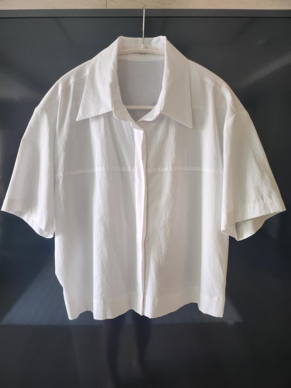 [새상품] 크롭 셔츠 화이트 기본 프리사이즈